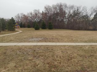 6840 Magnolia Ct, Greendale, WI 53129