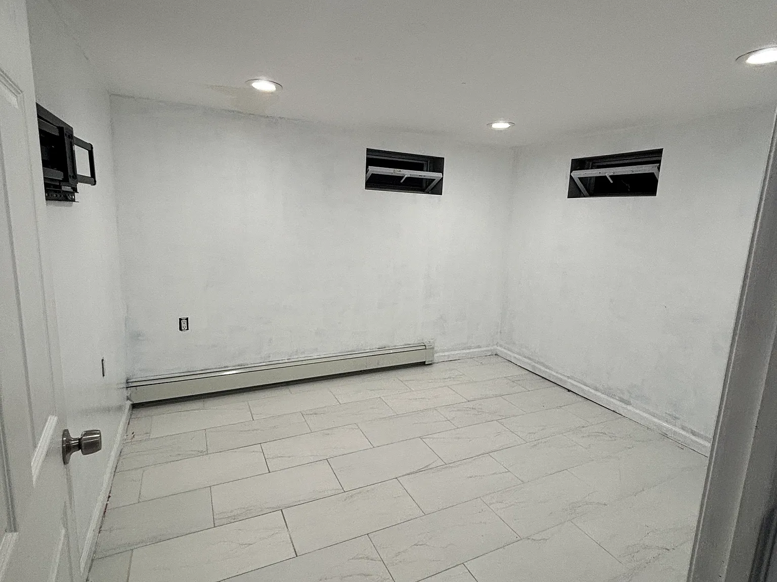 McKinley Ave, East Meadow — Photo 4