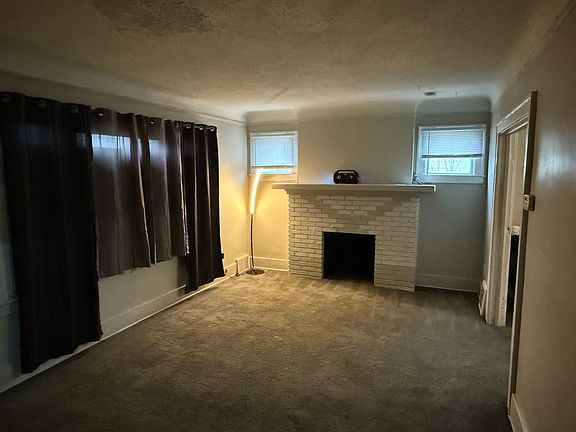 2nd image of 14899 Fairfield St