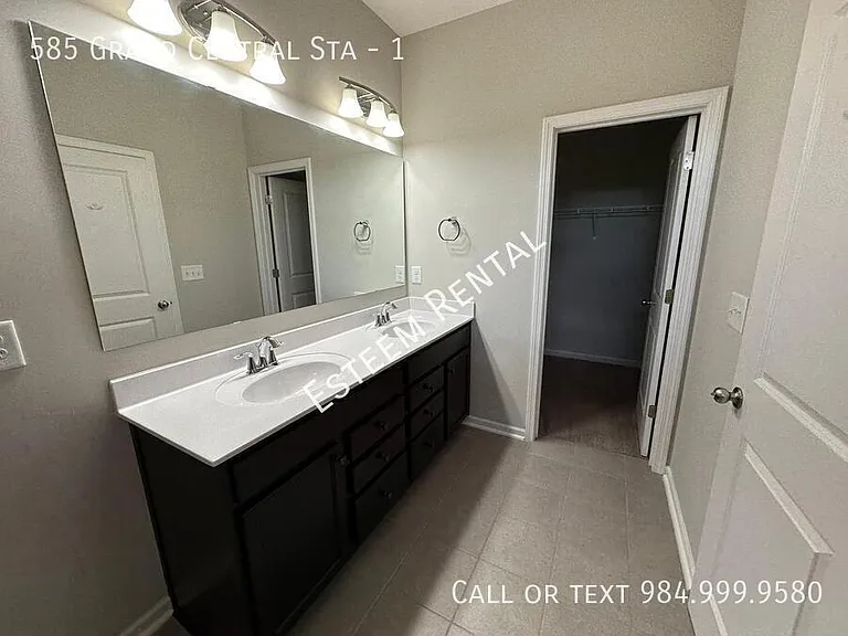 585 Grand Central Sta #1 — Photo 23