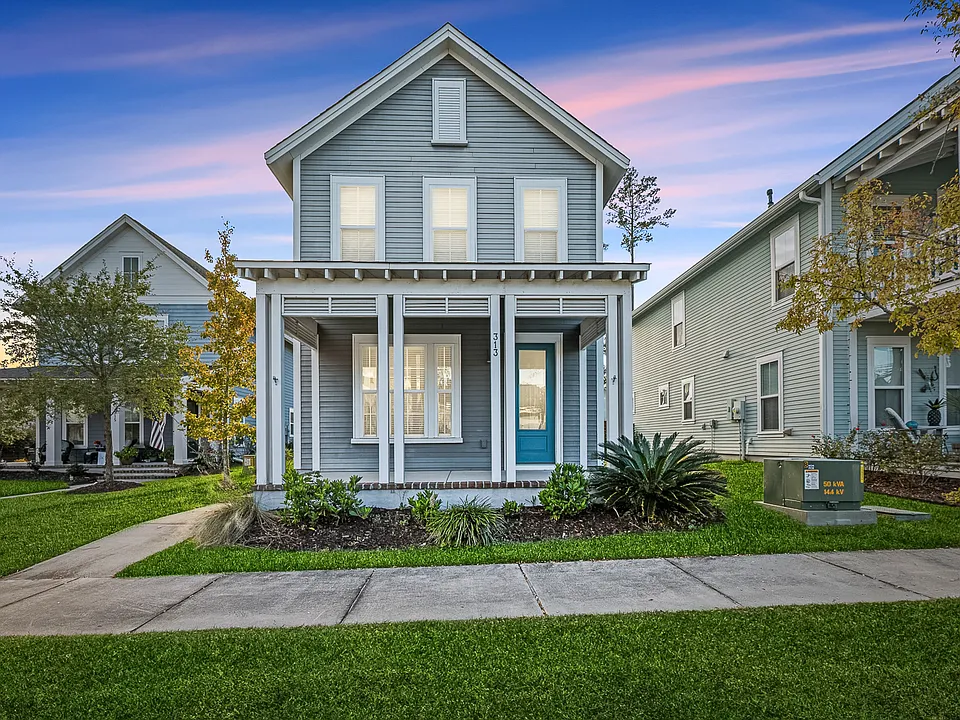 313 Oakbend St