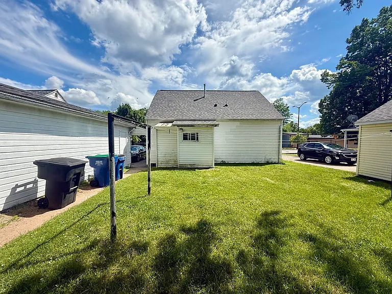 1314 W Thomas St — Photo 22