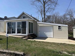 2408 N West Shafer Dr, Monticello, IN 47960