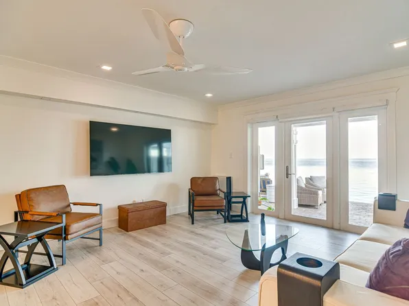 5172 Coquina Key Dr SE #Id1546192p, Saint Petersburg, FL 33705