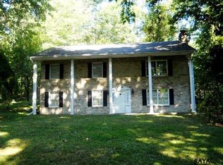 576 Rockville Rd, Spring Grove, PA 17362