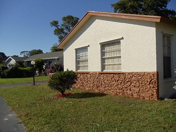 3rd image of 7329 Pine Park Dr N