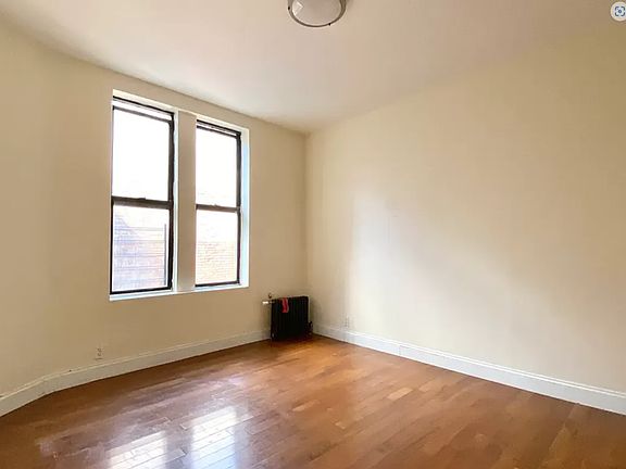 4th image of 4582 Manhattan College Pkwy APT 3D