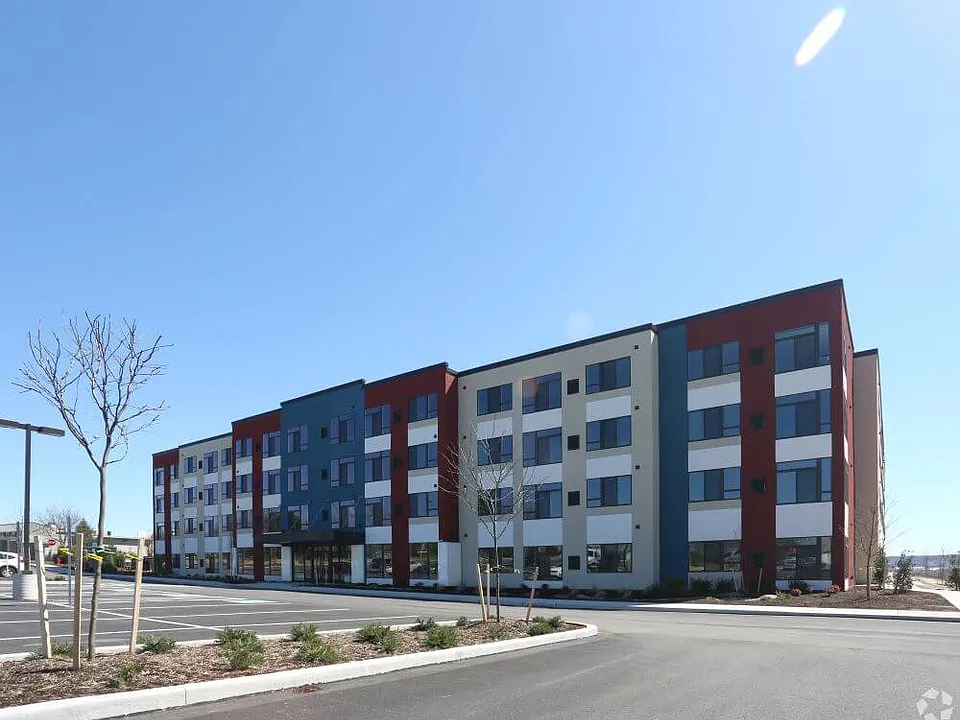 buildingphoto-10