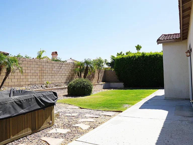79882 Viento Dr — Photo 35
