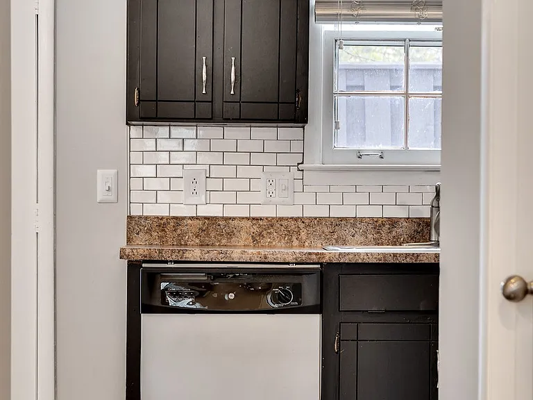 509 Alexander Dr — Photo 44