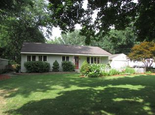 2341 S Glendale Rd, Benton Harbor, MI 49022