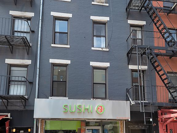 5th image of 174 7th Ave APT 2F