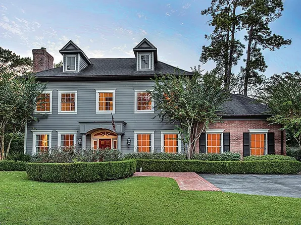 2 Blalock Pines Ct, Houston, TX 77024