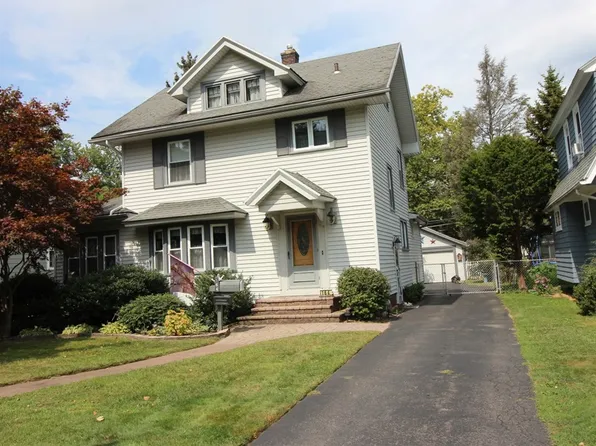 164 Seville Dr, Rochester, NY 14617