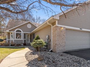 19965 Waterford Ct, Shorewood, MN 55331