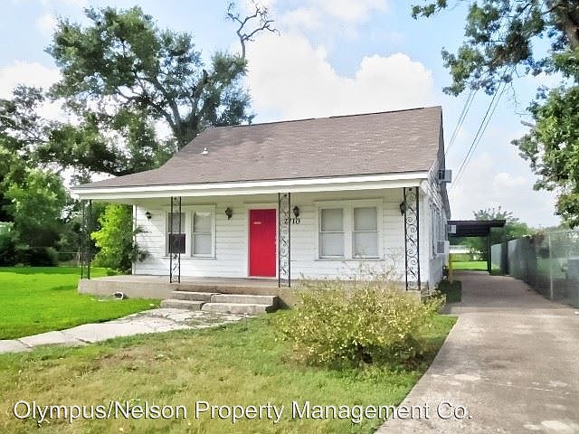 1st image of 2710 Carolton St