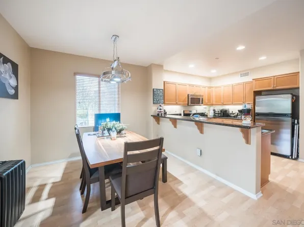 4096 Union Square Ln, San Diego, CA 92105