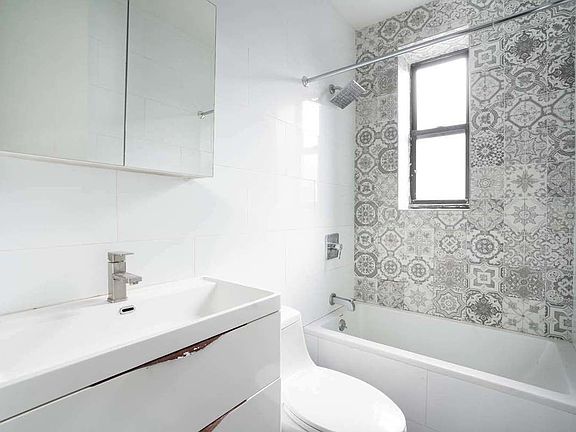 5th image of 110 Convent Ave #3RE