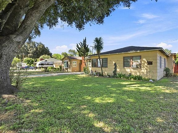2nd image of 211 Martha Pl