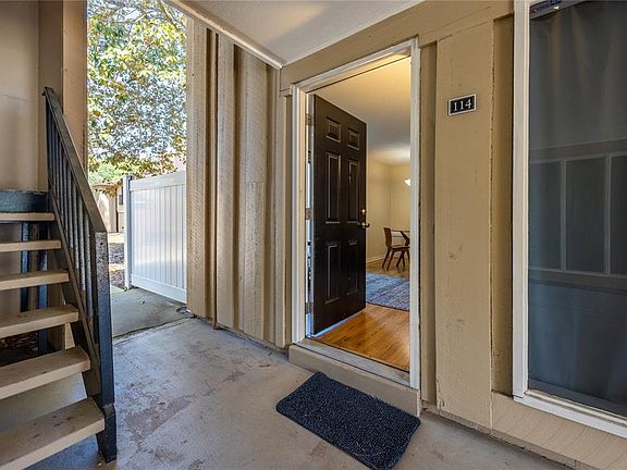 3rd image of 507 NW 39th Rd APT 114