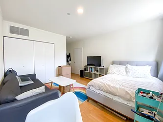 Rented by Triplemint