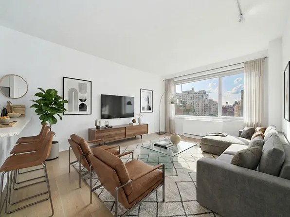 200 East 11th Street image 1 of 15