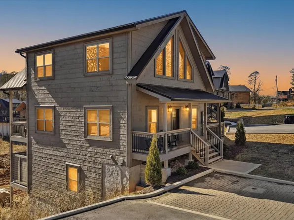 2872 Sequoia Rd, Pigeon Forge, TN 37863