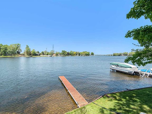 3rd image of 176 Southern Shores Dr