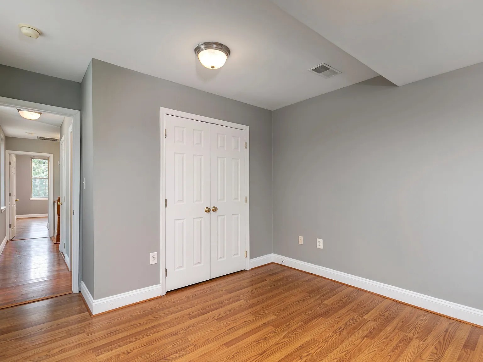 2 bed, 2.5 bath, 1482 sqft, $1,150 — Photo 3