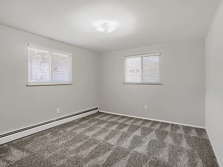 512 Maple St — Photo 11