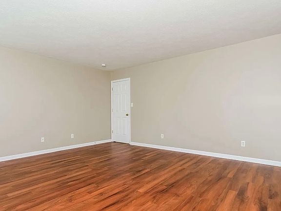 5th image of 916 Centennial St #1