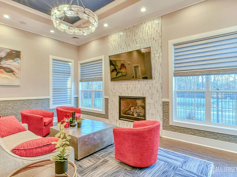 1529 Paxton Ln — Photo 26