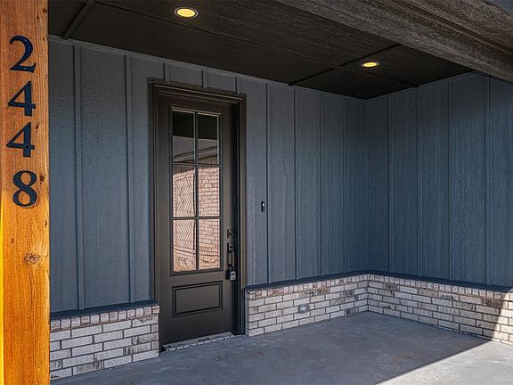 2nd image of 2448 Sierra Cir