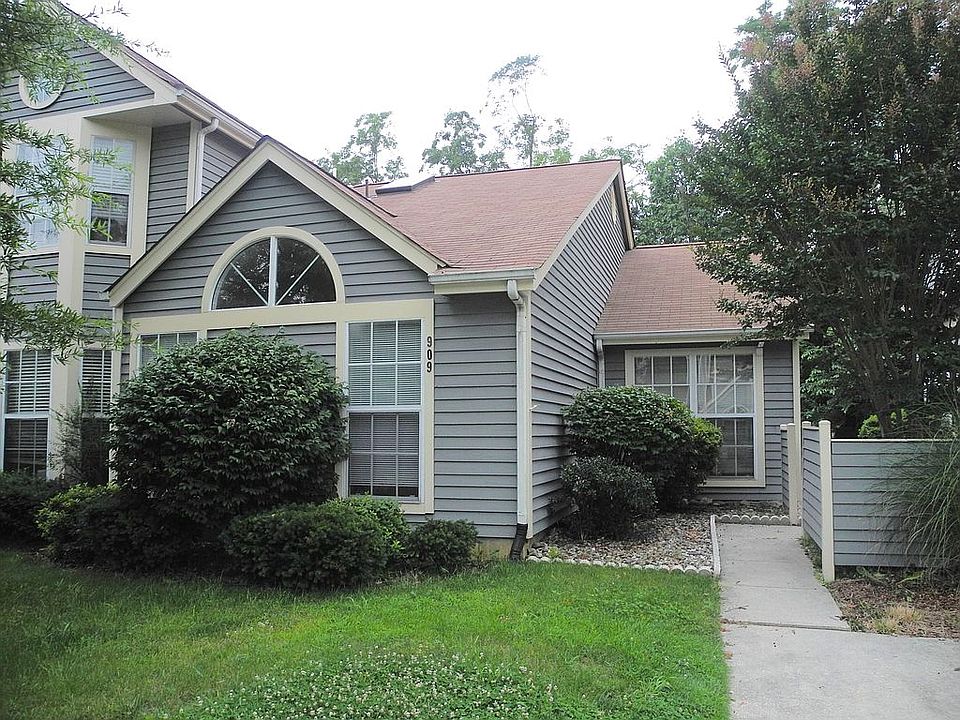 1st image of 909 Windwhisper Ln