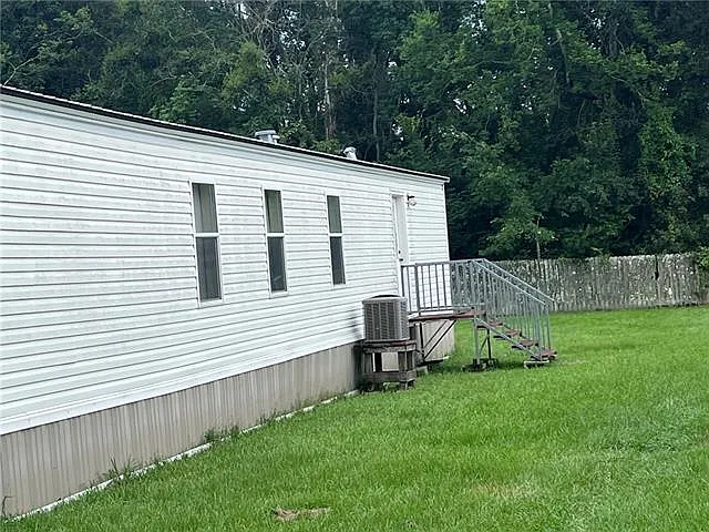 12375 L Landry Rd #20 — Photo 32