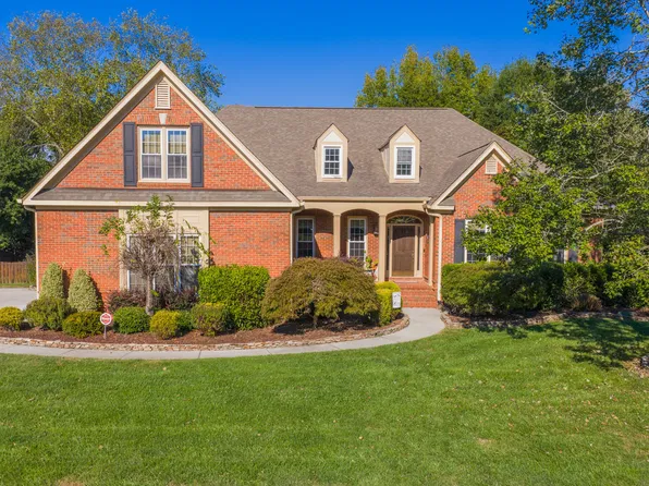 1407 Stornoway Ln, Hixson, TN 37343