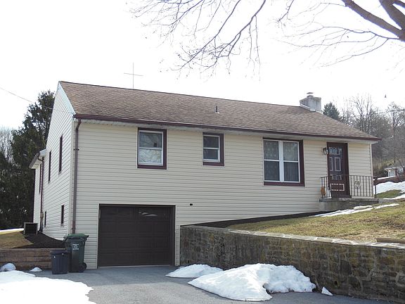 2nd image of 105 17th Ave