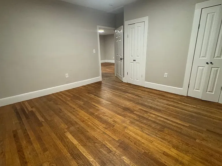 113-115 Laurel Ave — Photo 21