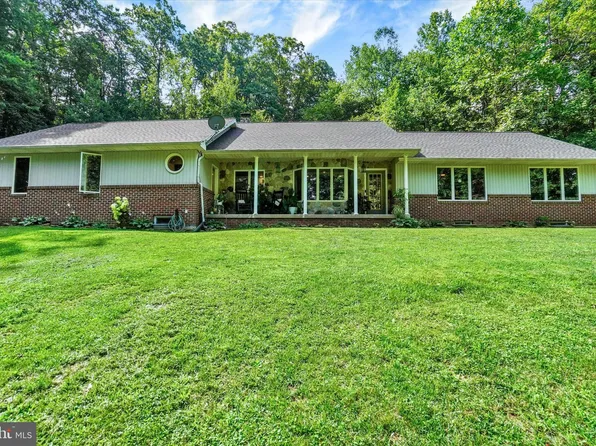 2900 Deep Hollow Rd, Dover, PA 17315