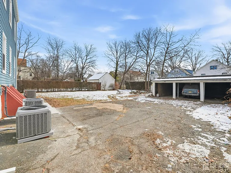 212 Montgomery St #A — Photo 23