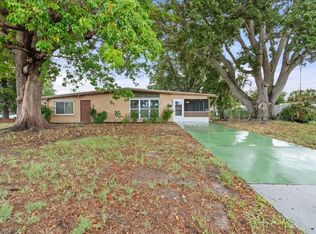 2505 N Radcliffe Pl, Bradenton, FL 34207