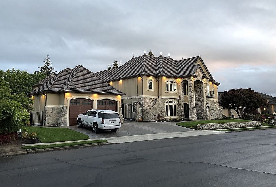 2nd image of 5904 NW El Rey Dr