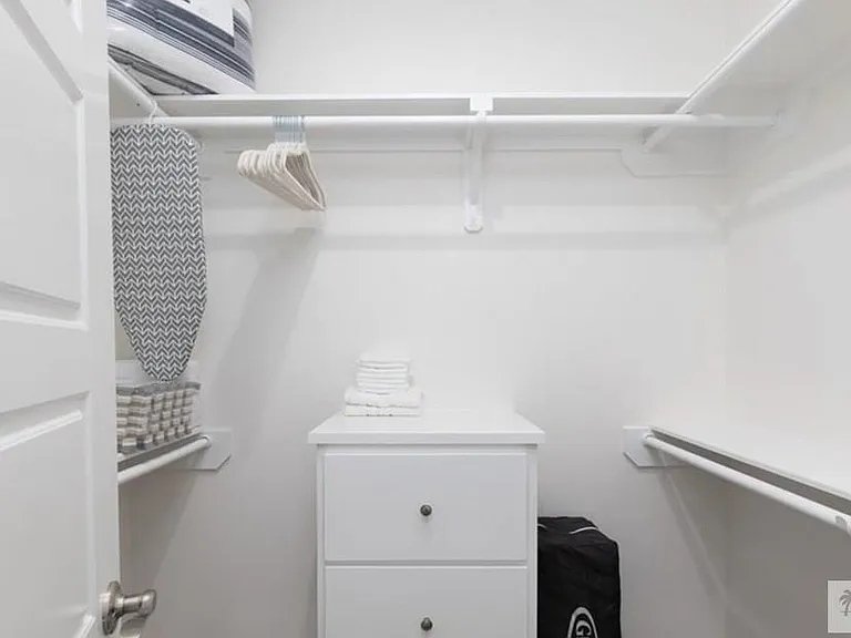 2226 Summit Rd #B — Photo 15