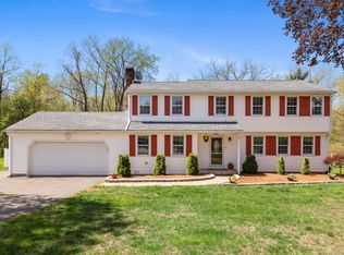 45 Ledgecrest Ter, Manchester, CT 06040