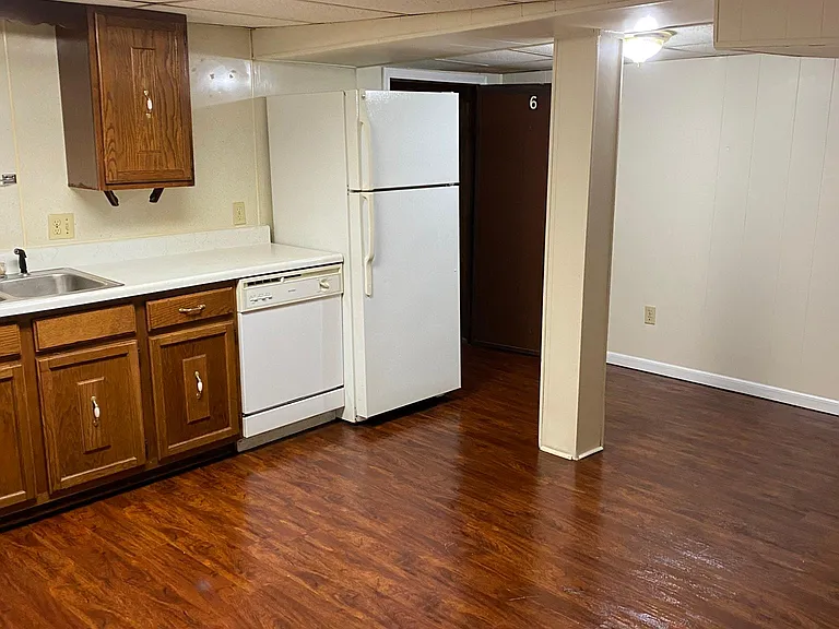1008 S 4th St #6 — Photo 1