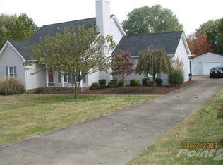165 Elizabeth Dr, Murfreesboro, TN 37128