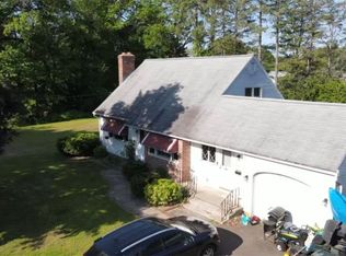 11 Norman Ave, Windsor Locks, CT 06096