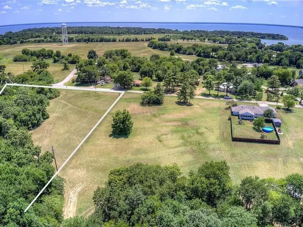206 Mohawk Trl, Pt, TX 75472
