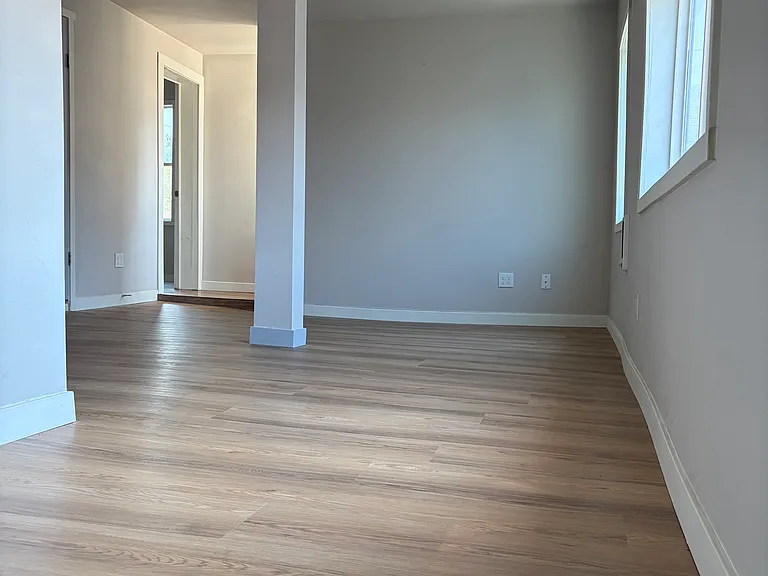 1611 1st St S #2 — Photo 1