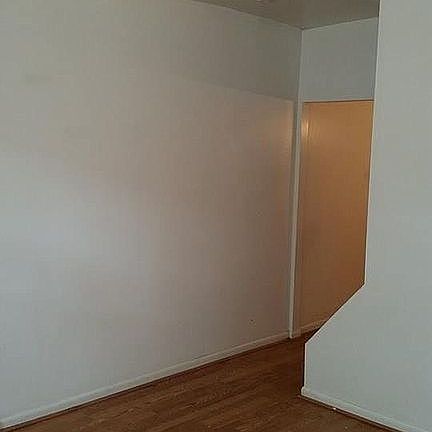 5th image of 1011 Kirkwood St